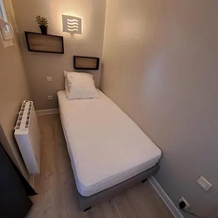 T2 In With Pool Apartment